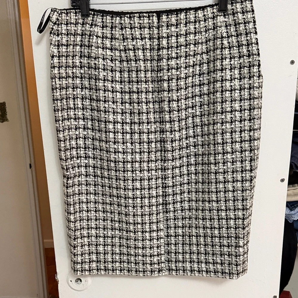 Calvin Klein Black and White Checkered Pencil Skirt - Picture 2 of 3